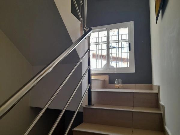 Chalet adosado en calle Tarragona, 2