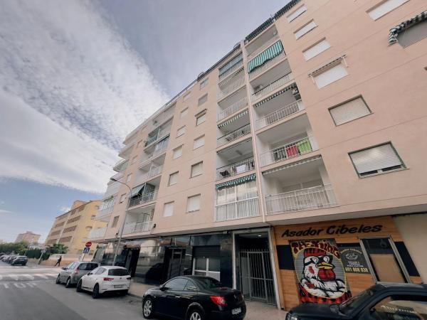 Piso en ronda Av, 43