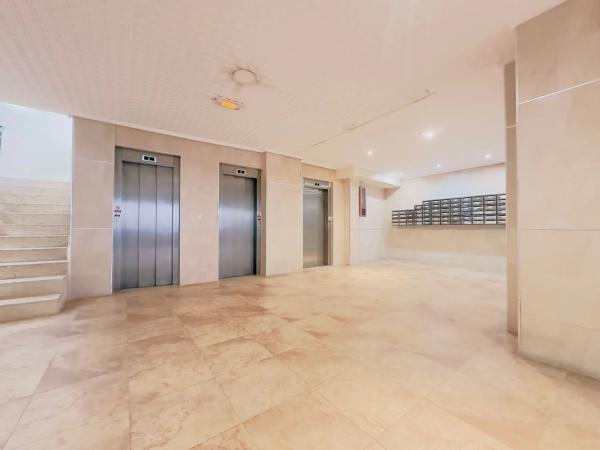 Piso en ronda Av, 43