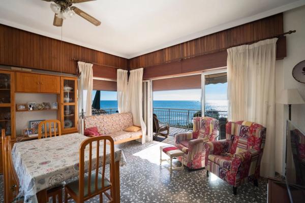 Piso en avenida Armada Española n 10