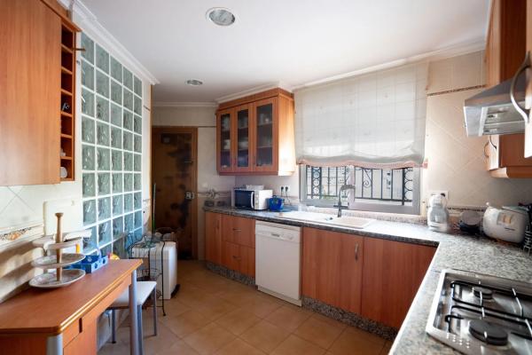 Piso en avenida Armada Española n 10