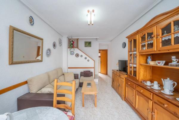 Chalet adosado en avenida Albacete