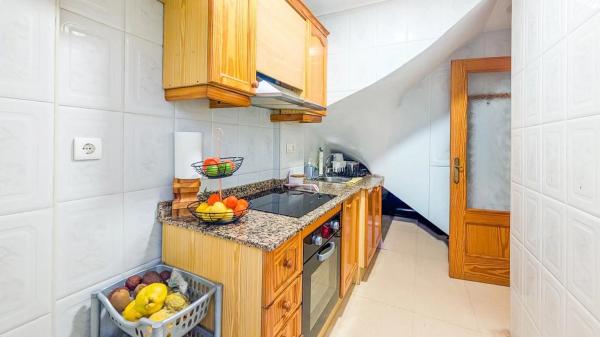 Casa independiente en calle Elda