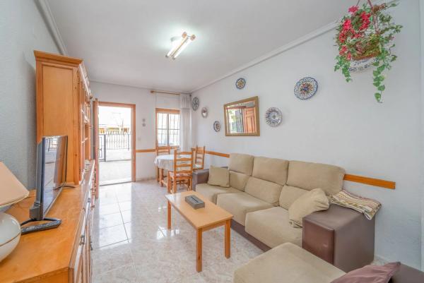 Chalet adosado en avenida Albacete