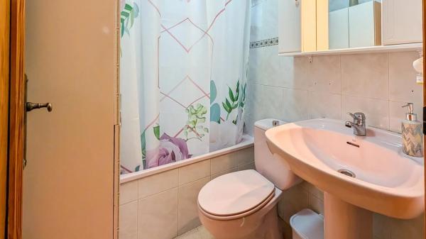 Casa independiente en calle Elda