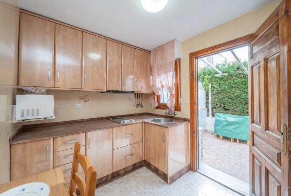 Chalet adosado en avenida Albacete