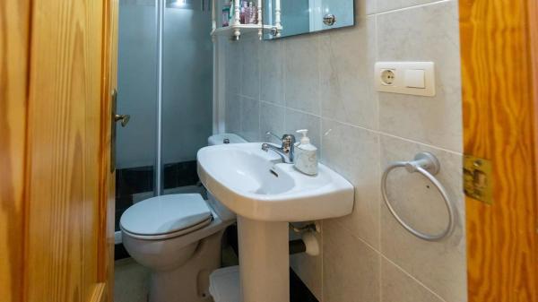 Casa independiente en calle Elda