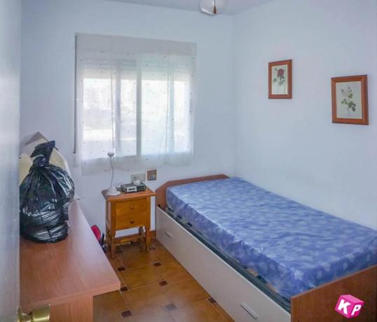 Casa independiente en calle Ávila