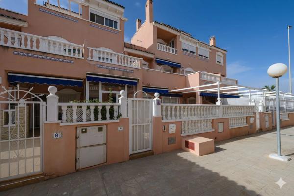 Chalet adosado en avenida Zaragoza