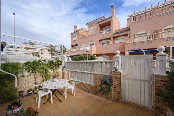 Chalet adosado en avenida Zaragoza