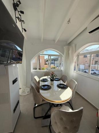 Chalet adosado en calle Roma