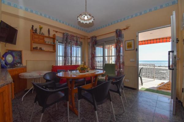 Casa independiente en avenida Dama de Elche