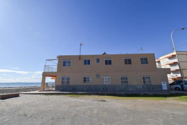 Casa independiente en avenida Dama de Elche