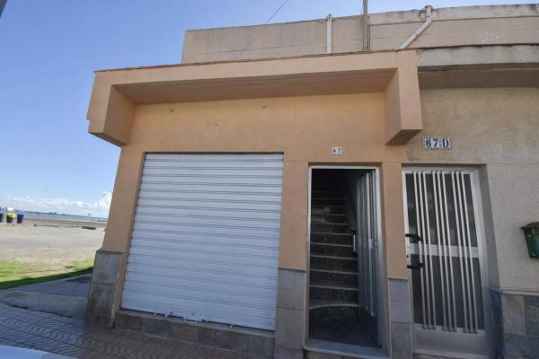 Casa independiente en avenida Dama de Elche