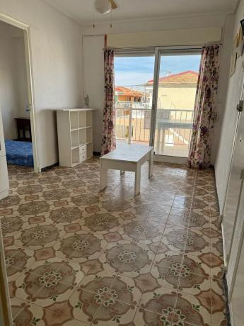 Piso en calle Elda, 59