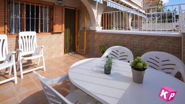 Casa independiente en calle Elda