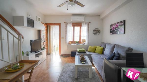 Casa independiente en calle Elda