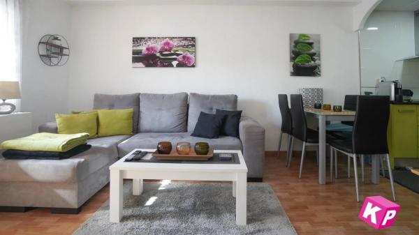 Casa independiente en calle Elda