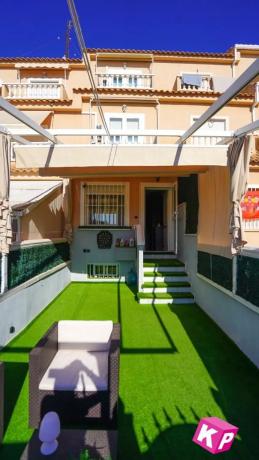 Casa independiente en calle Logroño