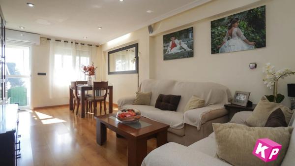 Casa independiente en calle Logroño