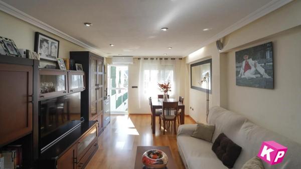 Casa independiente en calle Logroño