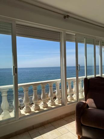 Chalet pareado en avenida de la Armada Española, 74