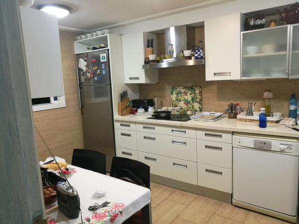 Chalet pareado en avenida de la Armada Española, 74