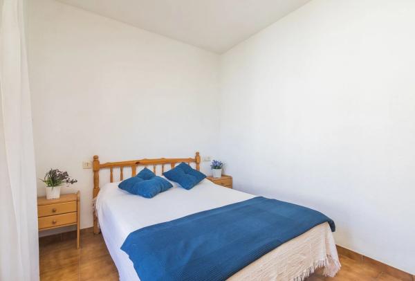 Chalet adosado en calle Cox, 10