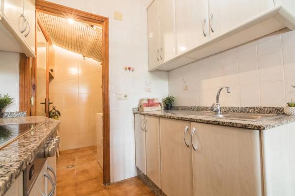 Chalet adosado en calle Cox, 10