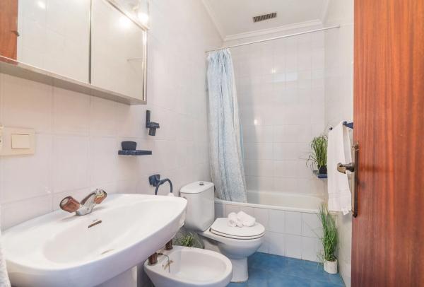 Chalet adosado en calle Cox, 10