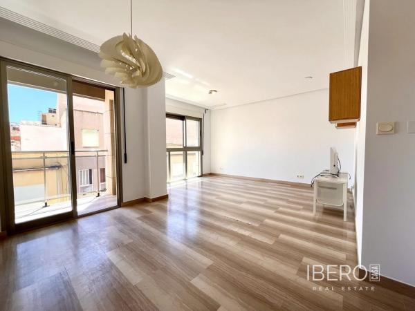 Piso en carretera Elche-Santa Pola