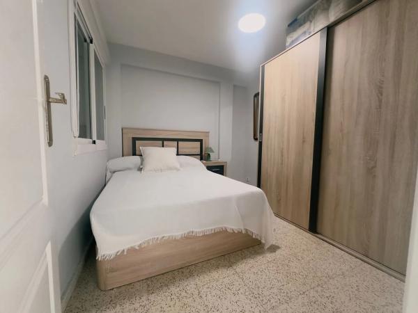 Piso en CL Yecla, 50