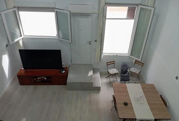 Estudio en calle Ramón y Cajal, 8