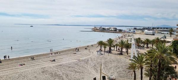 Piso en calle Campoamor