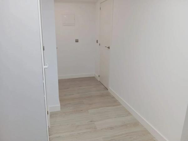 Estudio en calle Ramón y Cajal, 8