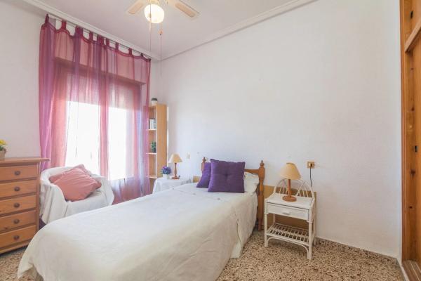 Chalet adosado en avenida Verge del Pilar, 54