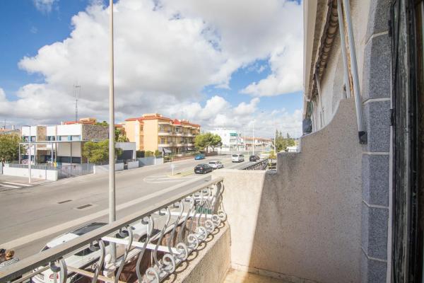 Chalet adosado en avenida Verge del Pilar, 54