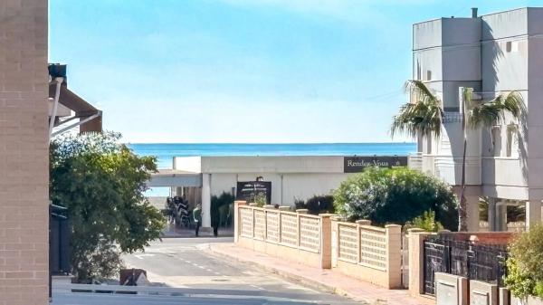 Casa independiente en calle Toledo