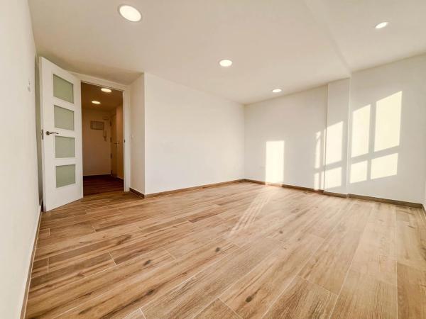 Piso en pasaje Granada, 1