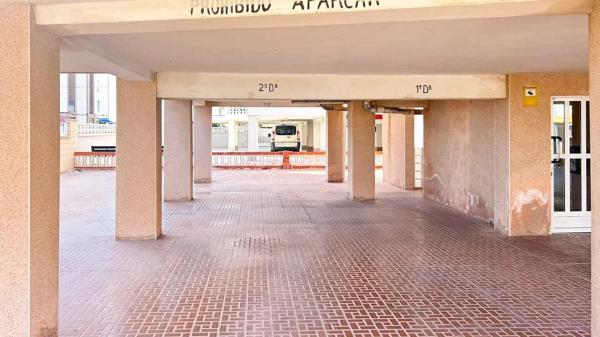 Piso en calle Almoradí