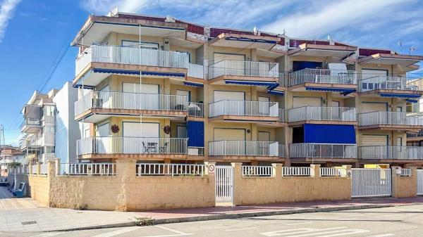 Piso en calle Almoradí