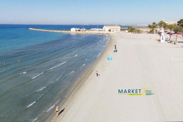 Piso en calle Almoradí