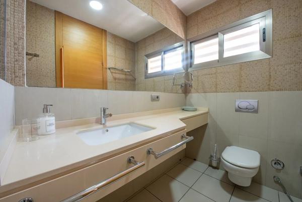 Piso en avenida Catalanet