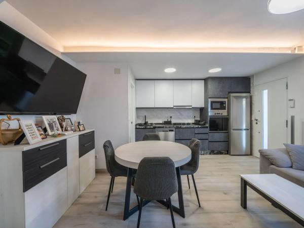 Chalet adosado en calle Benidorm