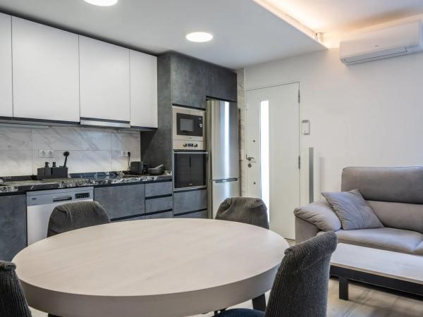 Chalet adosado en calle Benidorm