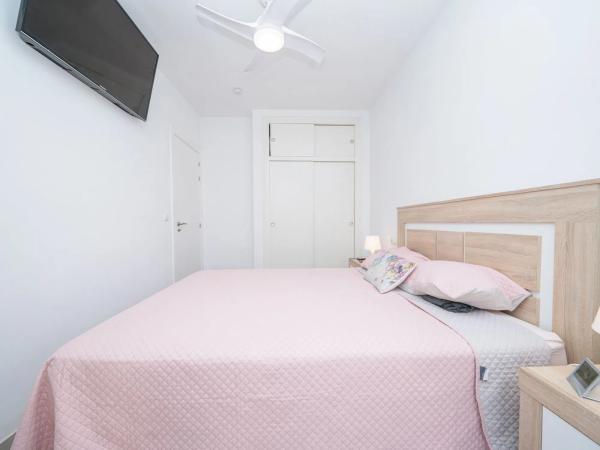 Chalet adosado en calle Benidorm