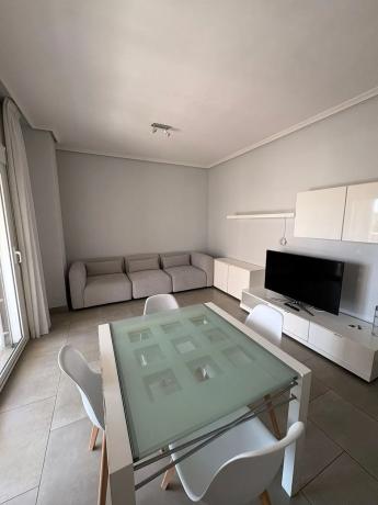 Piso en calle Juan Sebastián Elcano, 48