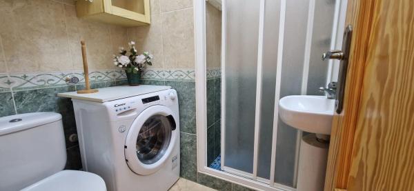 Chalet adosado en calle Hellín