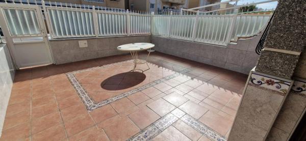 Chalet adosado en calle Hellín