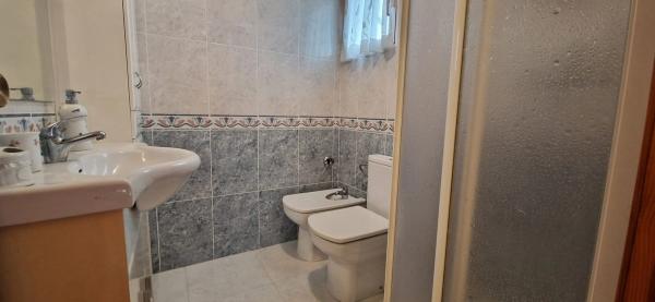 Chalet adosado en calle Hellín